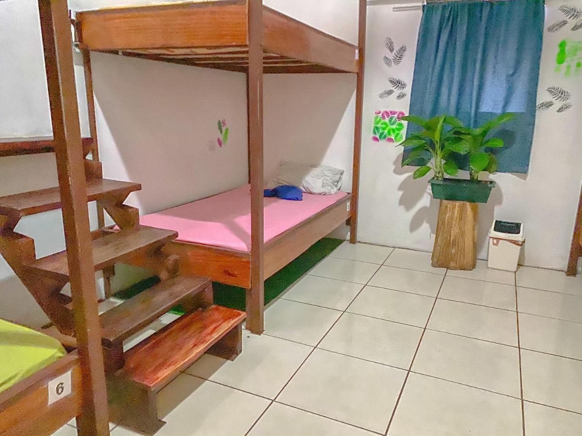 Bato'S Hostel Кепос Екстериор снимка