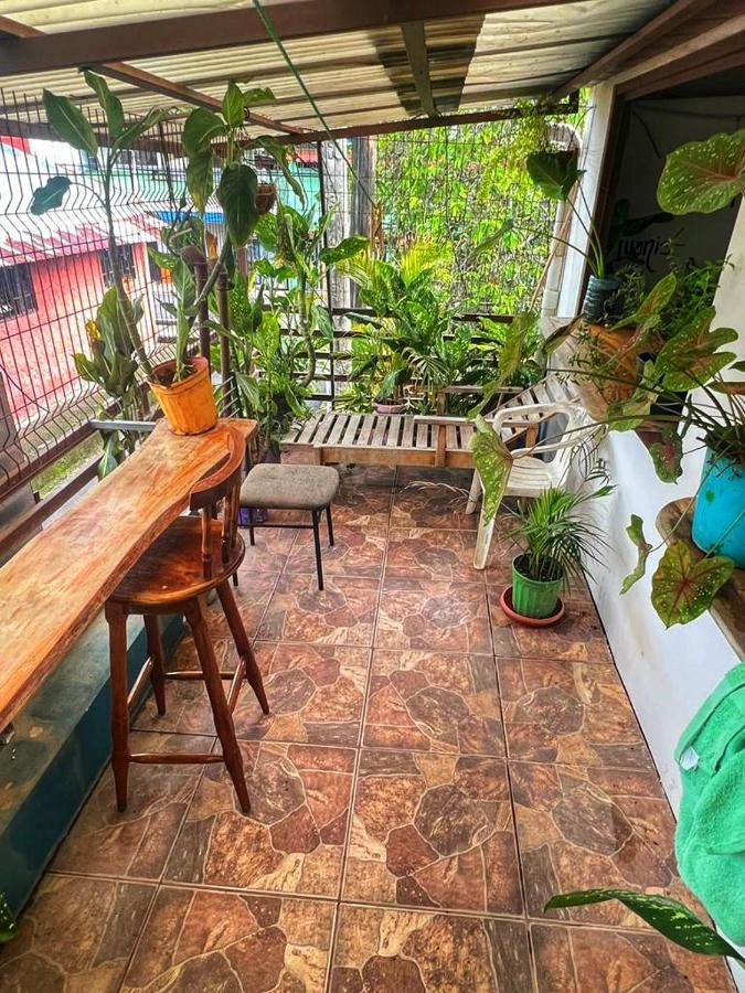 Bato'S Hostel Кепос Екстериор снимка